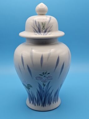 Porcelain Floral Temple Jar - White and Blue